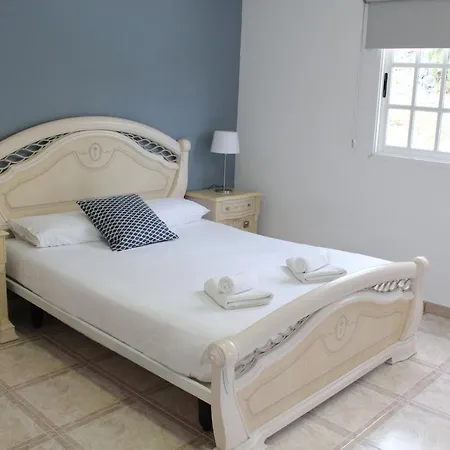 Chalet Con Piscina, Preciosas Vistas *